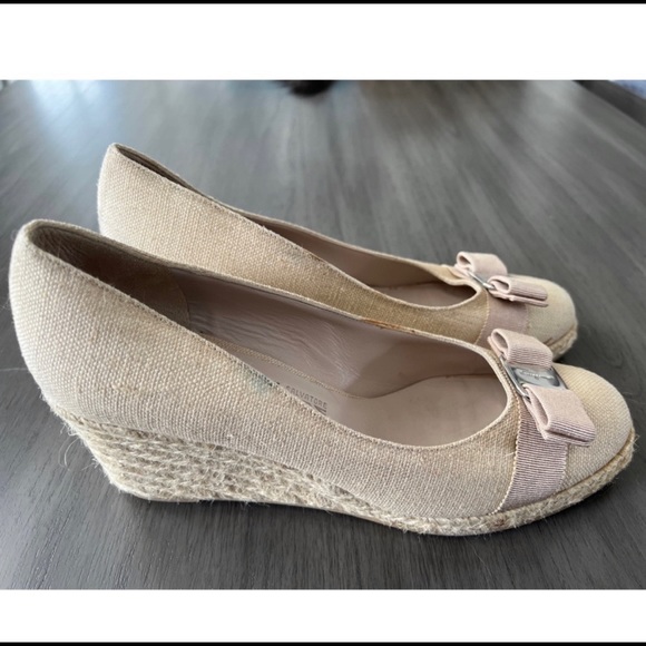 Ferragamo Darly Espadrille Wedge in Beige Canvas Size 9 - Picture 3 of 11